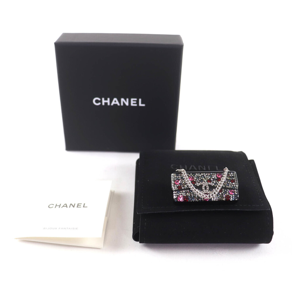 CHANEL Authentic Black Logo Brooch - Picture 2 of 8